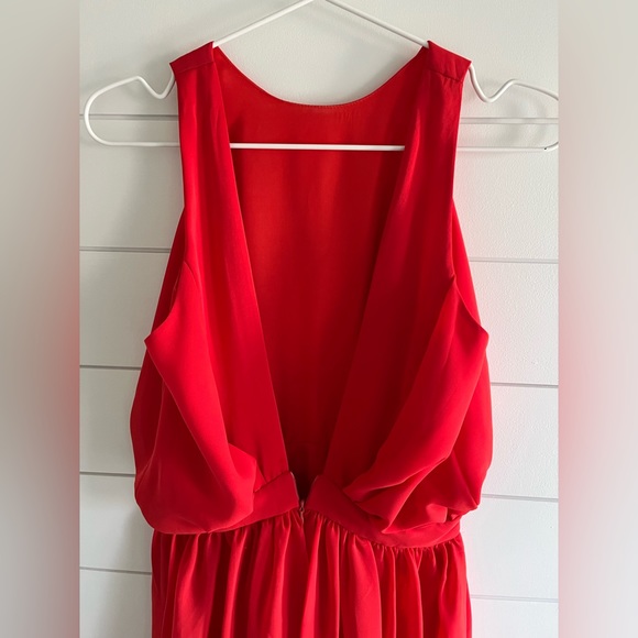BCBGgeneration red dress, size 2. Great condition. Only worn once - Picture 5 of 7
